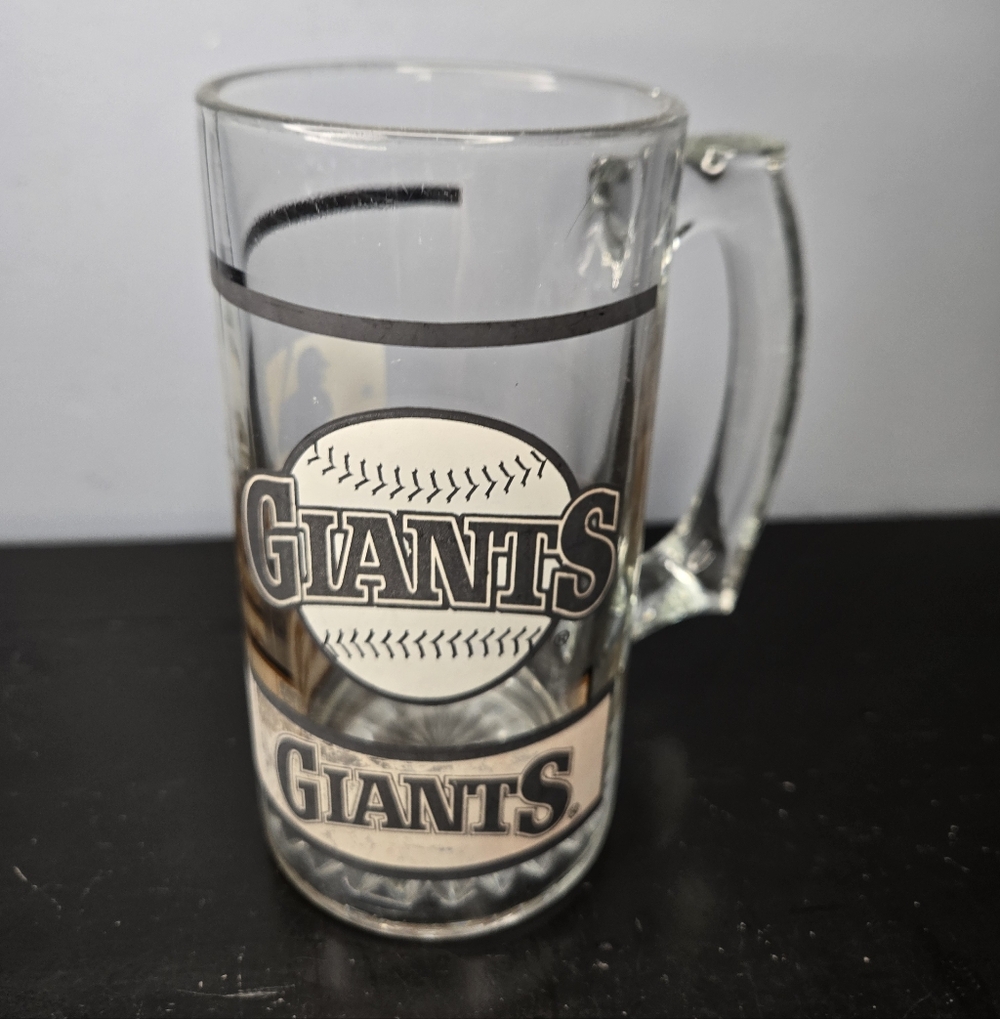 Vintage 1991 San Francisco Giants glass beer stein or mug featuring team graphic